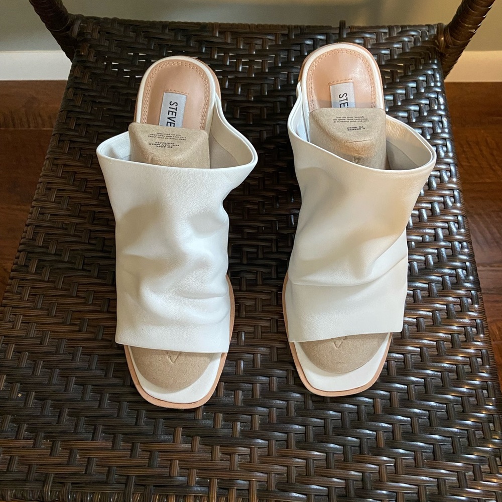 Steve Madden White Slouchy Open-Toe Mule Sandals, Size 9.5
